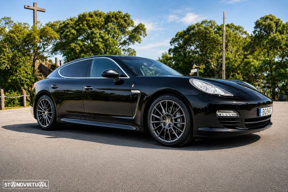 Porsche Panamera S Hybrid - 1