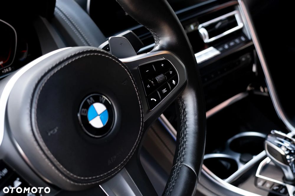 BMW Seria 8 840d xDrive - 22