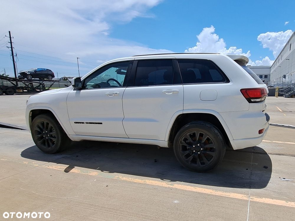 Jeep Grand Cherokee - 7