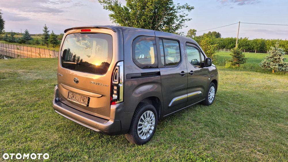 Toyota Proace City 1.2 D-4T Long 2,3t Active (bryg.) - 24
