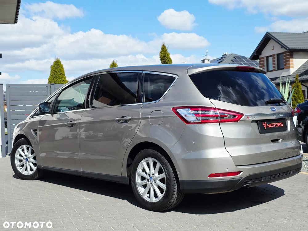 Ford S-Max 2.0 TDCi Titanium PowerShift - 37