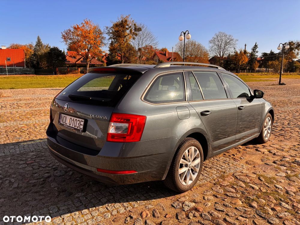 Skoda Octavia 1.4 TSI Ambition - 4