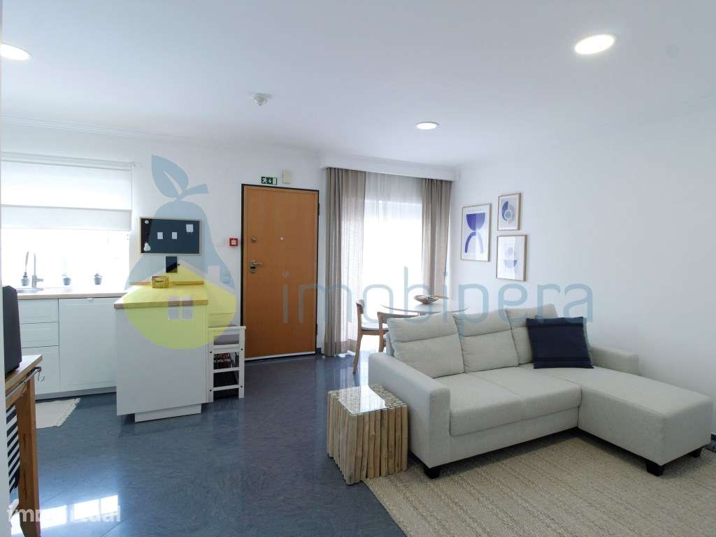 Apartamento T1+1 totalmente renovado nas Villas Barrocal - Pêra, Al... - Grande imagem: 2/15