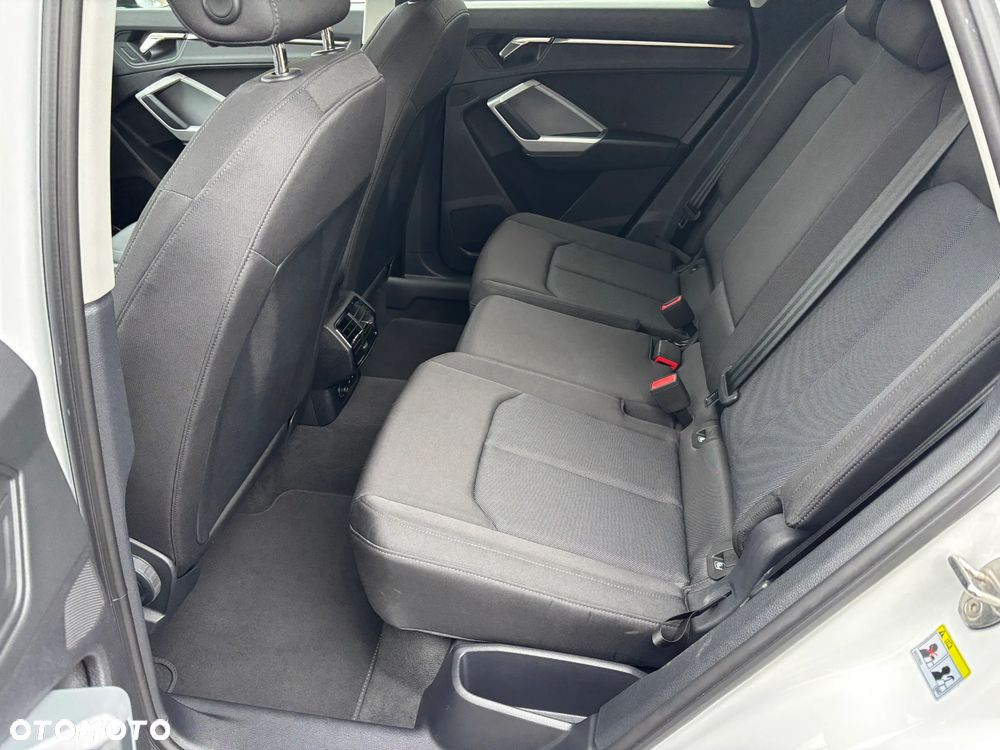 Audi Q3 45 TFSIe S tronic - 16