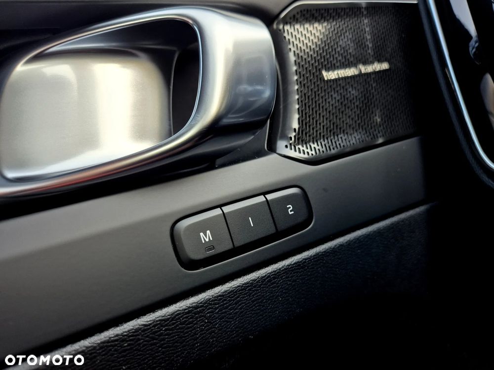 Volvo XC 40 T4 Plug-In Hybrid Inscription - 12