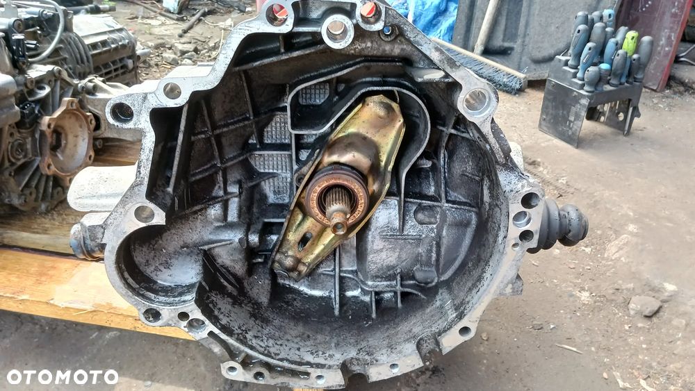Skrzynia Biegów DHY DVZ DHF EMV EYZ EXT EAT DHF EEN EHV DRE DHL Vw Passat B5 Audi A4 B5 - 1