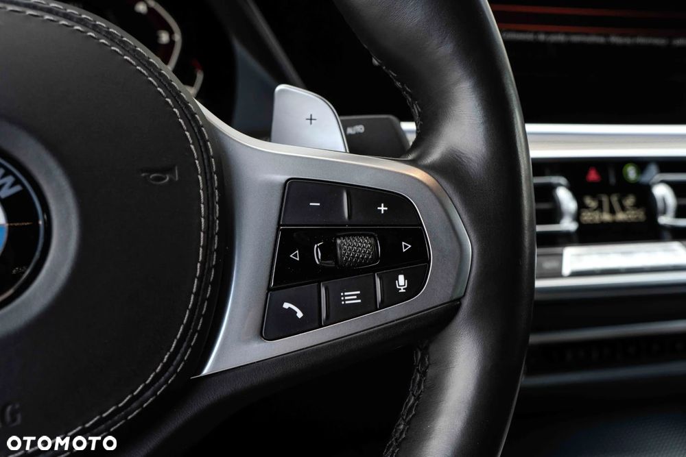 BMW X6 - 29