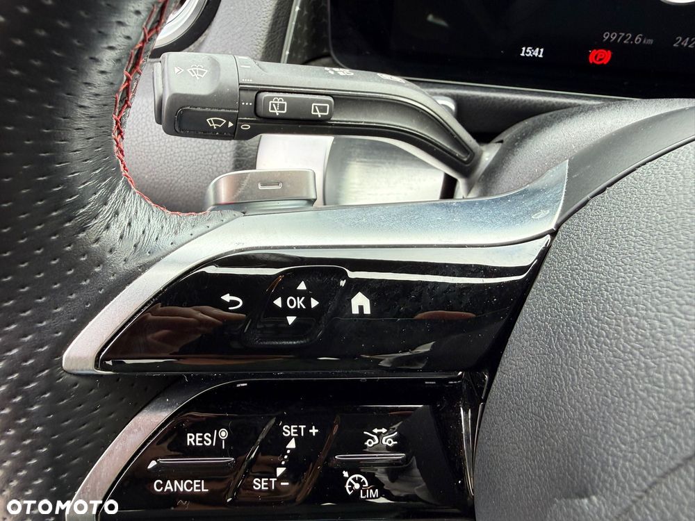 Mercedes-Benz EQB 300 4Matic AMG Line - 21