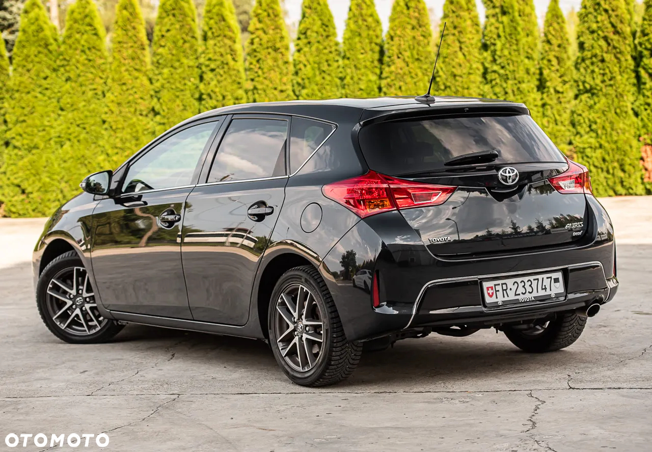 Toyota Auris 1.6 Premium Comfort - 10
