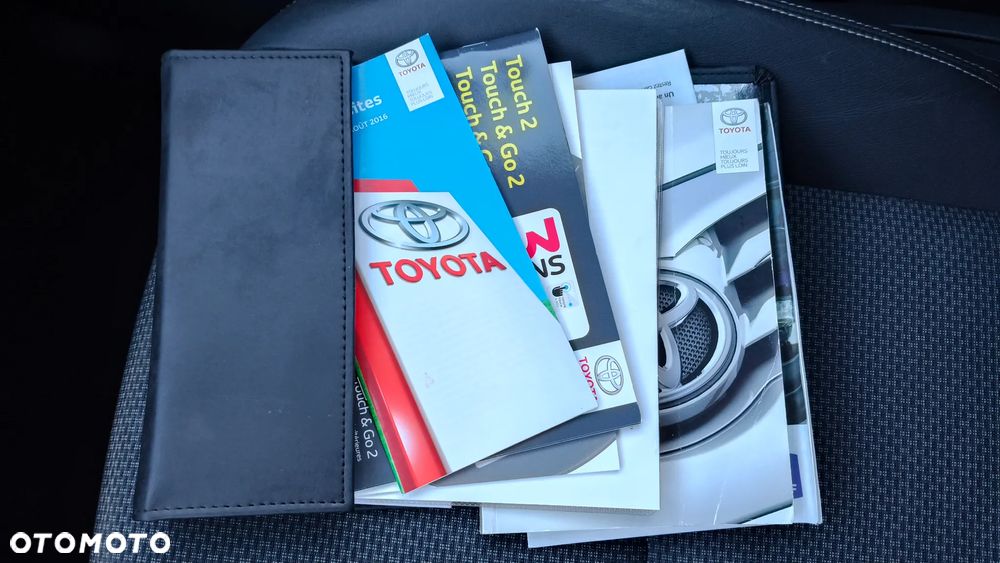 Toyota Verso 1.8 Multidrive Edition - 24