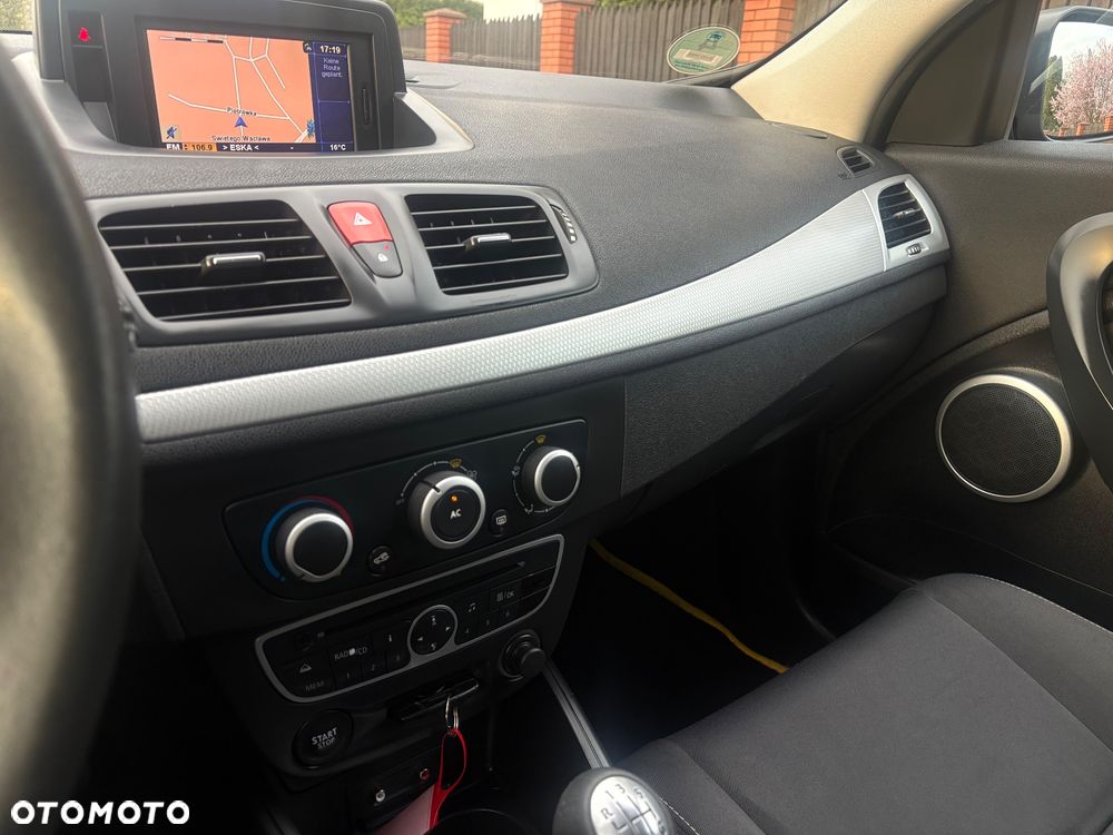 Renault Megane 1.6 16V 110 LIMITED - 12