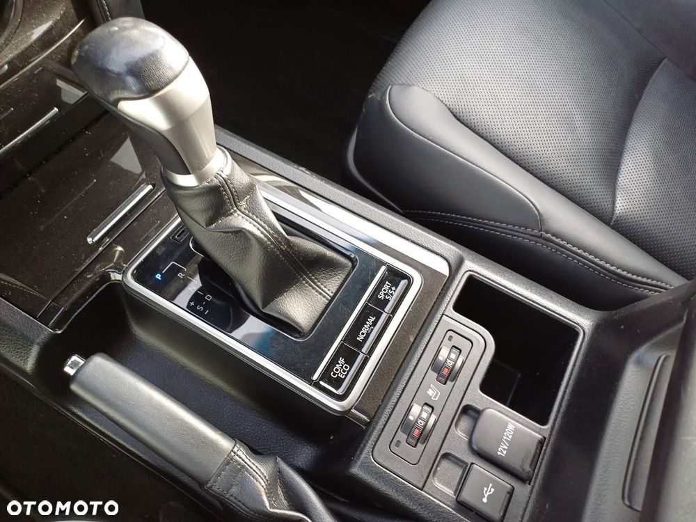 Toyota Land Cruiser LC 2.8 D-4D Executive - 27