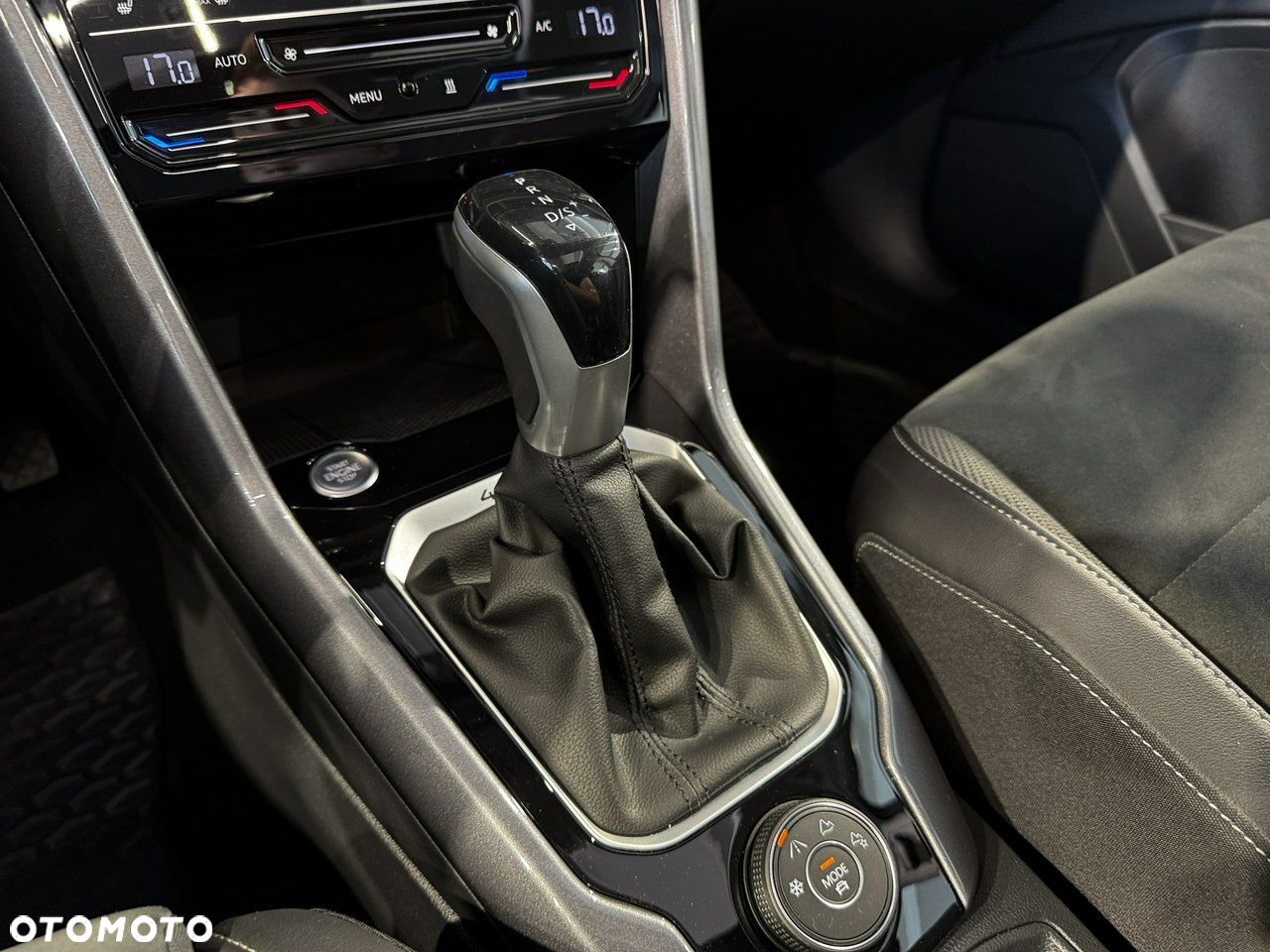 Volkswagen T-Roc - 28
