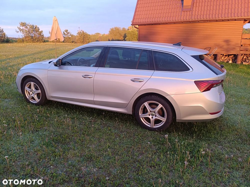 Skoda Octavia 2.0 TSI 4x4 Style DSG - 4