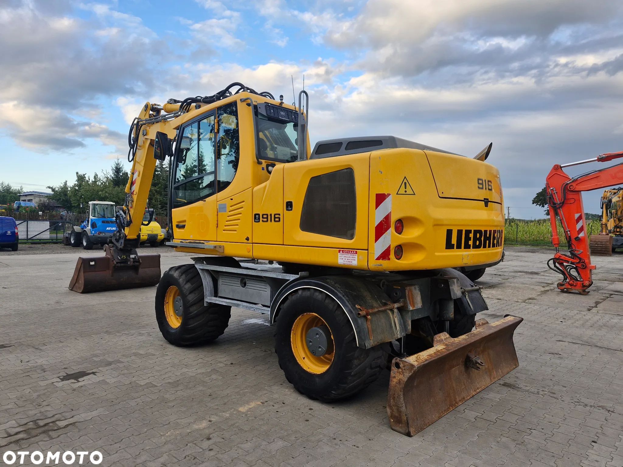 Liebherr 916 - 1
