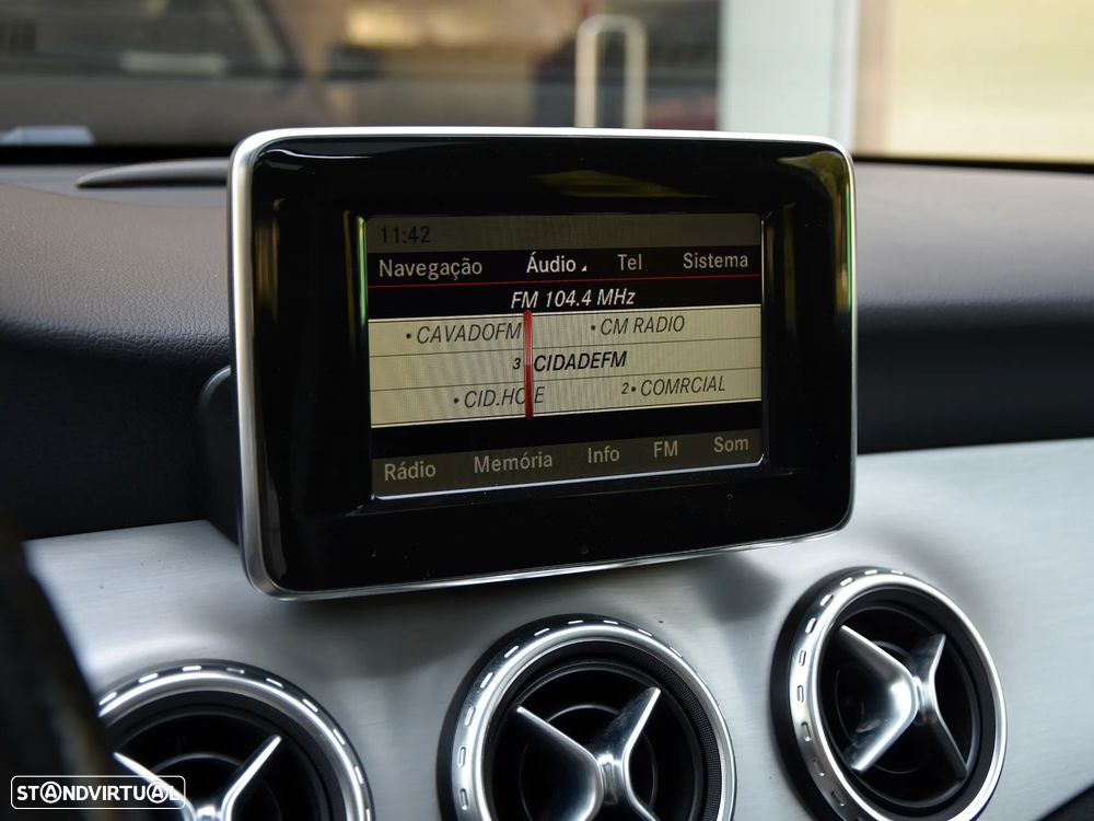 Mercedes-Benz GLA 200 (CDI) d 7G-DCT AMG Line - 32