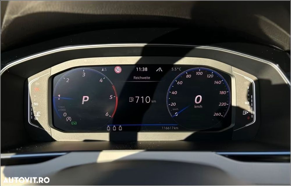 Volkswagen Passat Variant 2.0 TDI SCR DSG 4Motion Elegance - 20