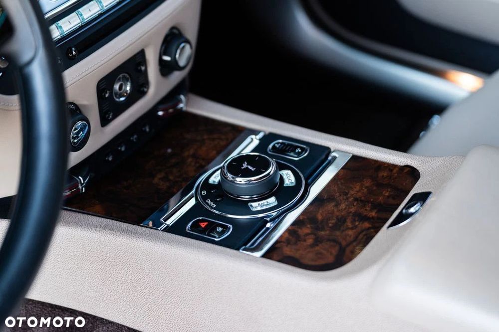 Rolls-Royce Wraith Black Badge - 26
