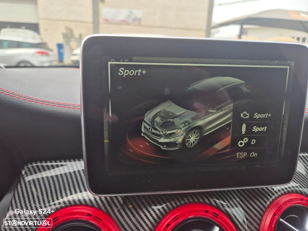 Mercedes-Benz GLA 45 AMG 4Matic Speedshift 7G-DCT Night Edition - 22