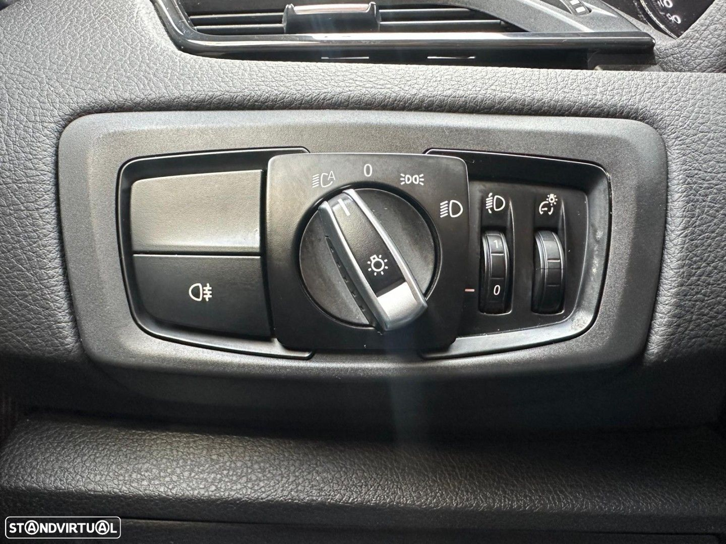 BMW 216 Active Tourer d Advantage - 32