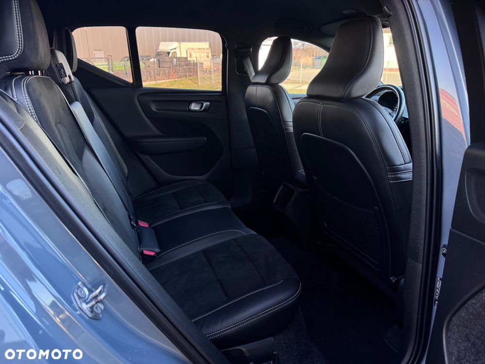 Volvo XC 40 D3 SCR R-Design - 26