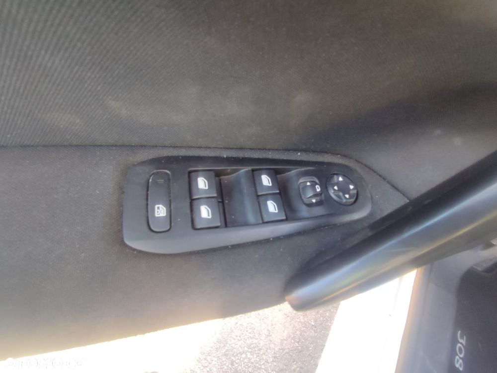 Peugeot 308 1.5 BlueHDi Business Line S&S - 20