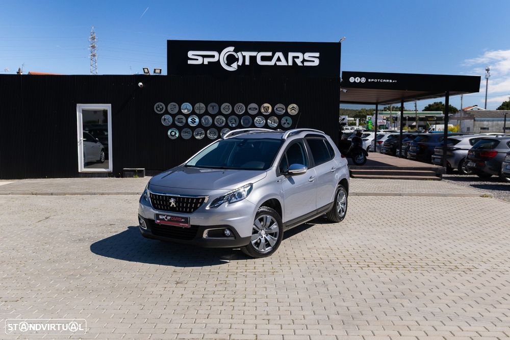 Peugeot 2008 1.2 PureTech Style - 1