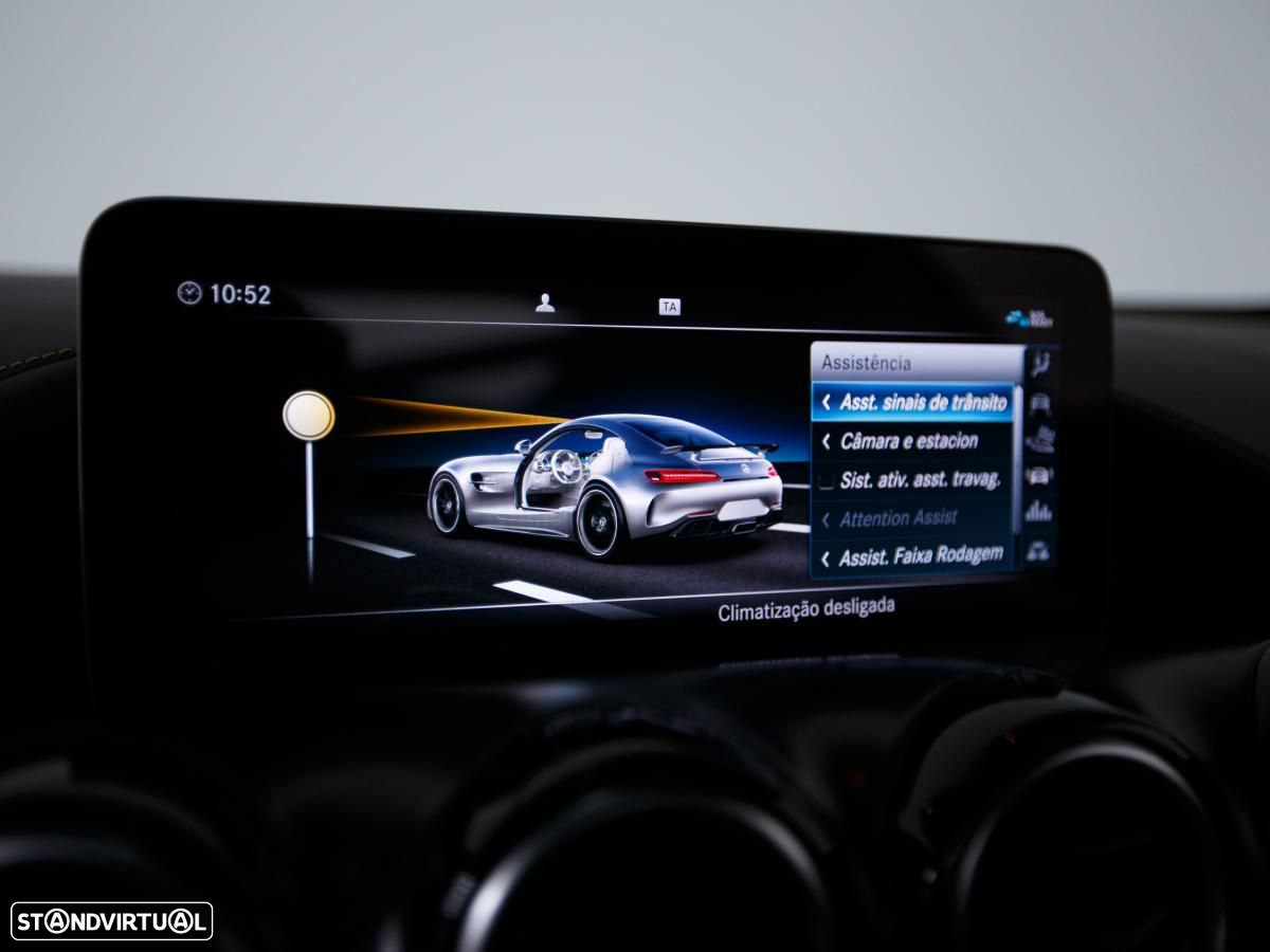 Mercedes-Benz AMG GT R - 40