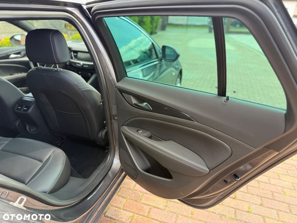 Opel Insignia 2.0 T Business Edition S&S - 27