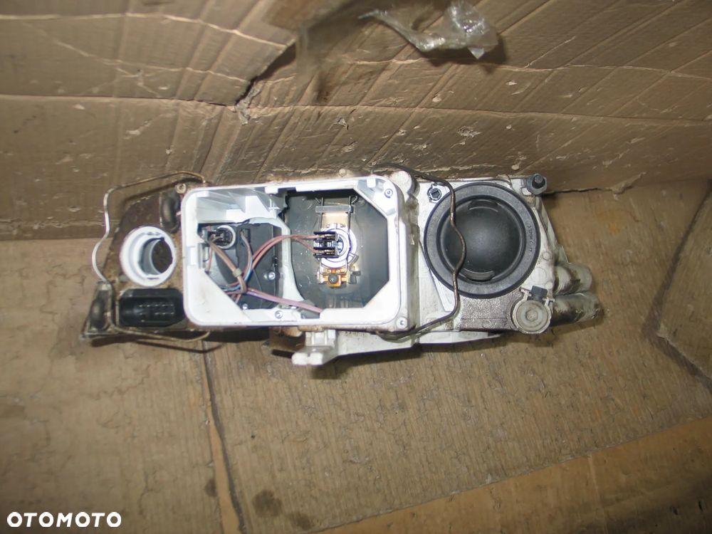 lampa lewy przod skoda octavia 2 II 04-08r. europa - 11