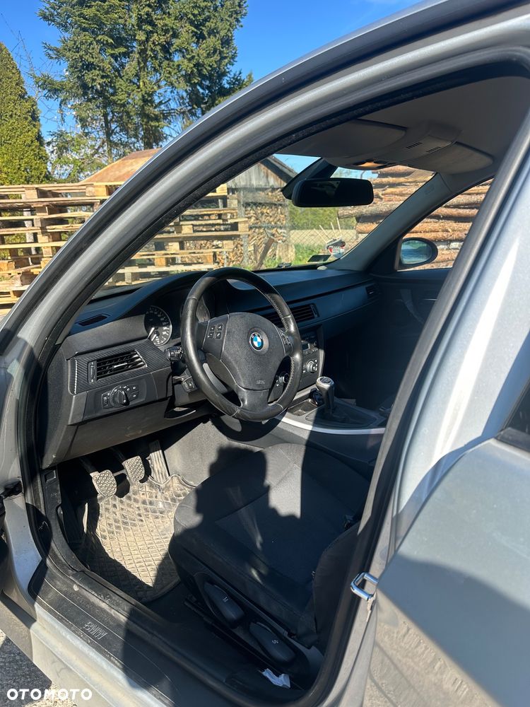 BMW Seria 3 320d - 10