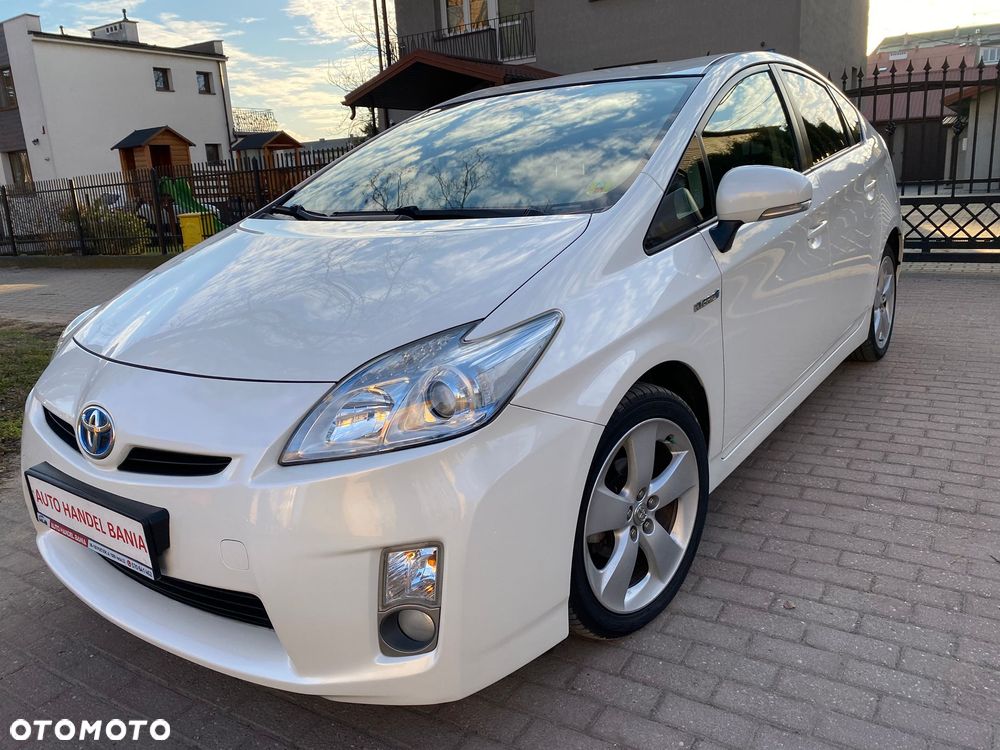 Toyota Prius (Hybrid) Comfort - 26
