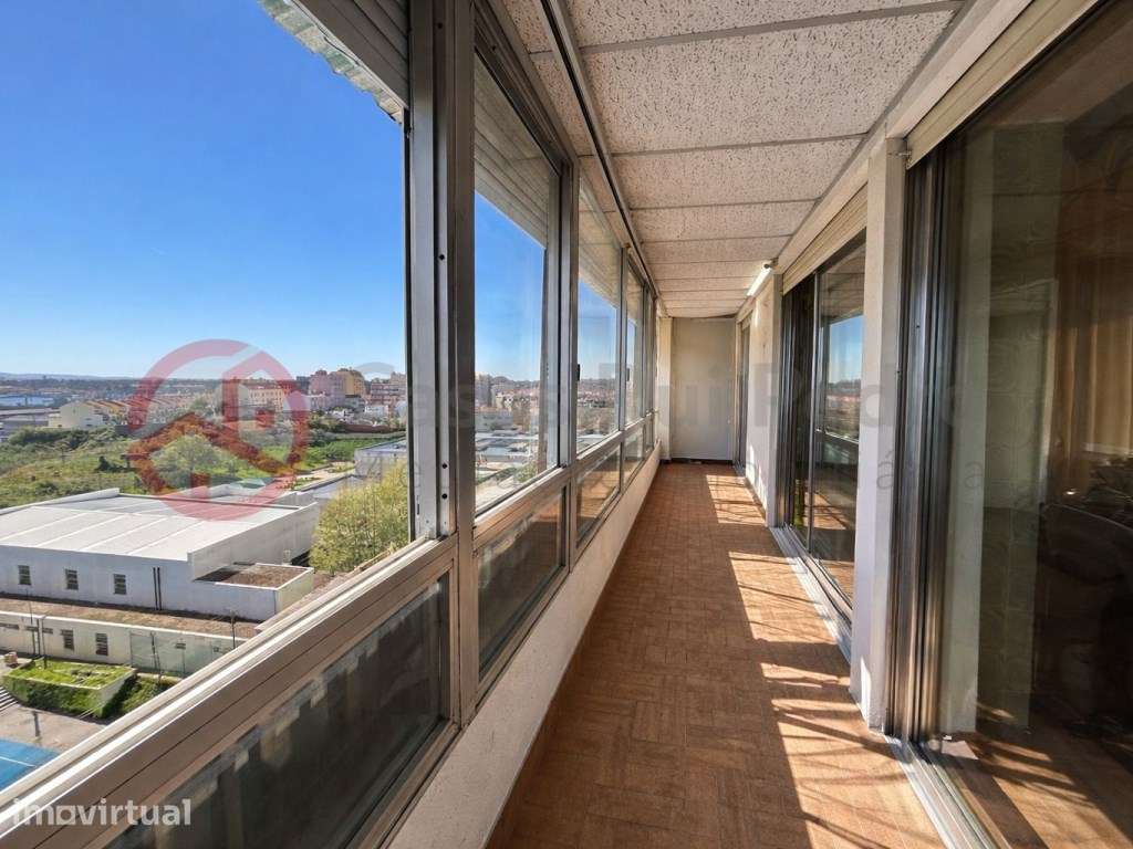 Apartamento T4+1 com Vista Deslumbrante sobre o Tejo, Cacilhas - Grande imagem: 2/31