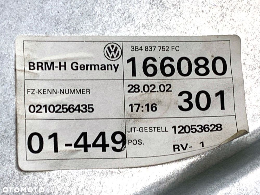 PODNOŚNIK SZYBY PRAWY PRZÓD  VW PASSAT B5.5 (3B3) 2000 - 2005 1.9 TDI 4motion 96 kW [130 KM] olej - 4