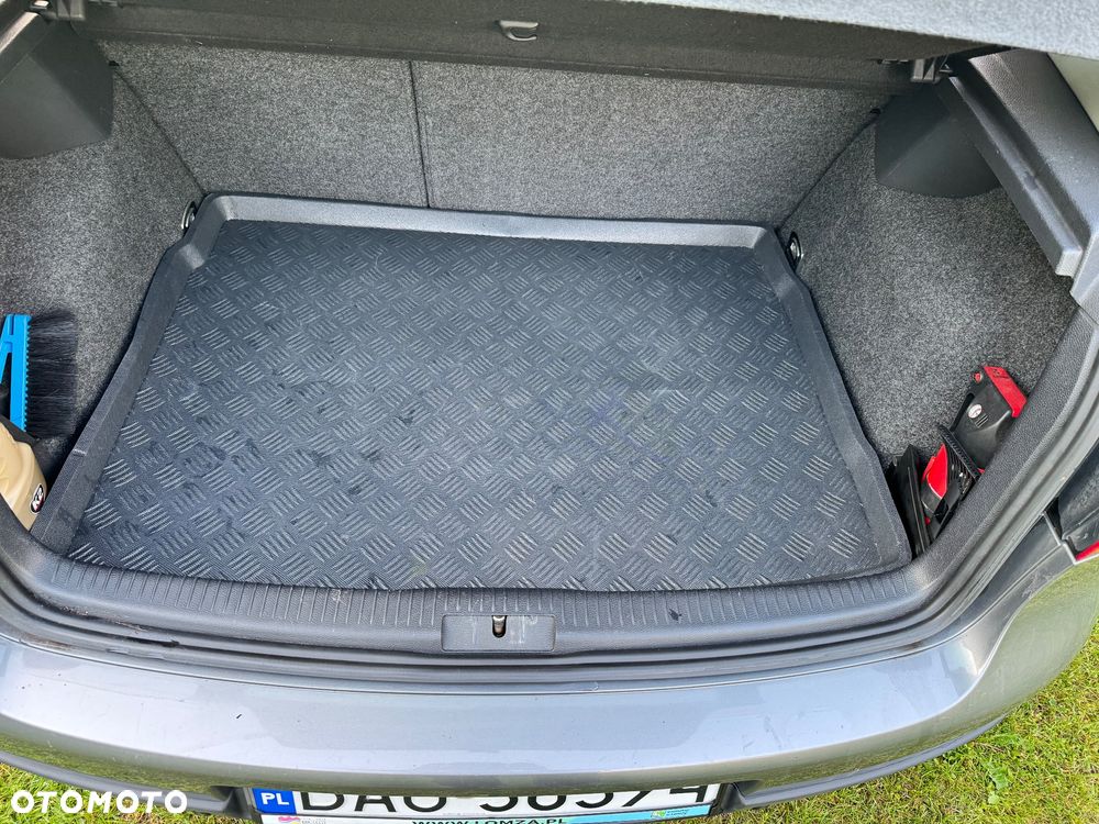 Volkswagen Golf 1.4 TSI Comfortline - 8