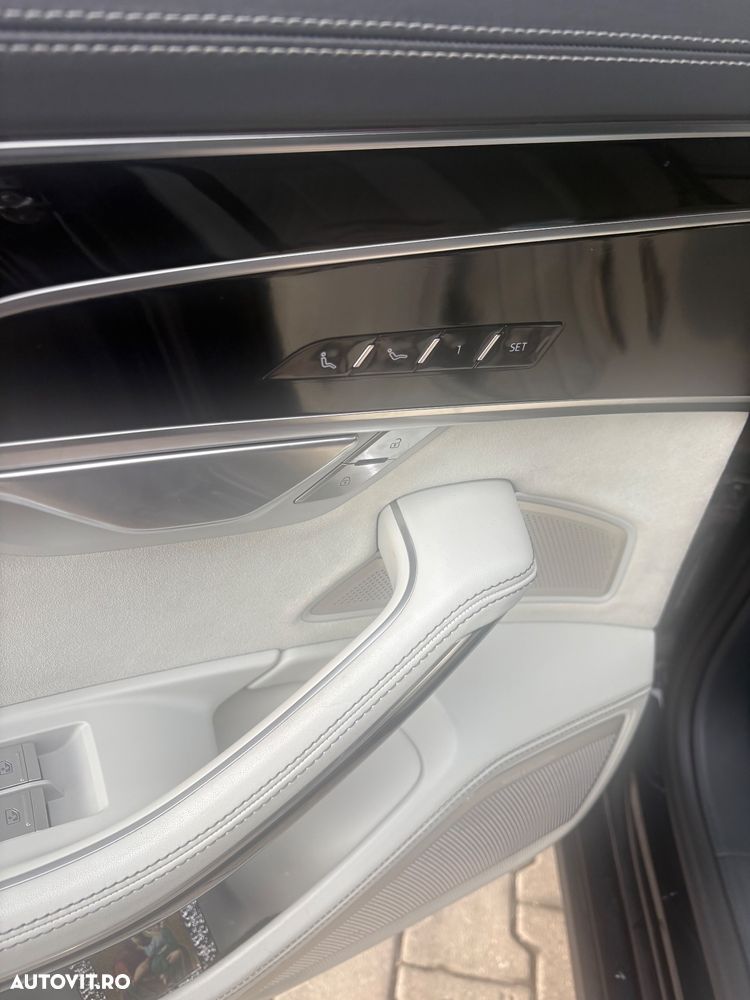 Audi A8 3.0 55 TFSI quattro Tiptronic - 13