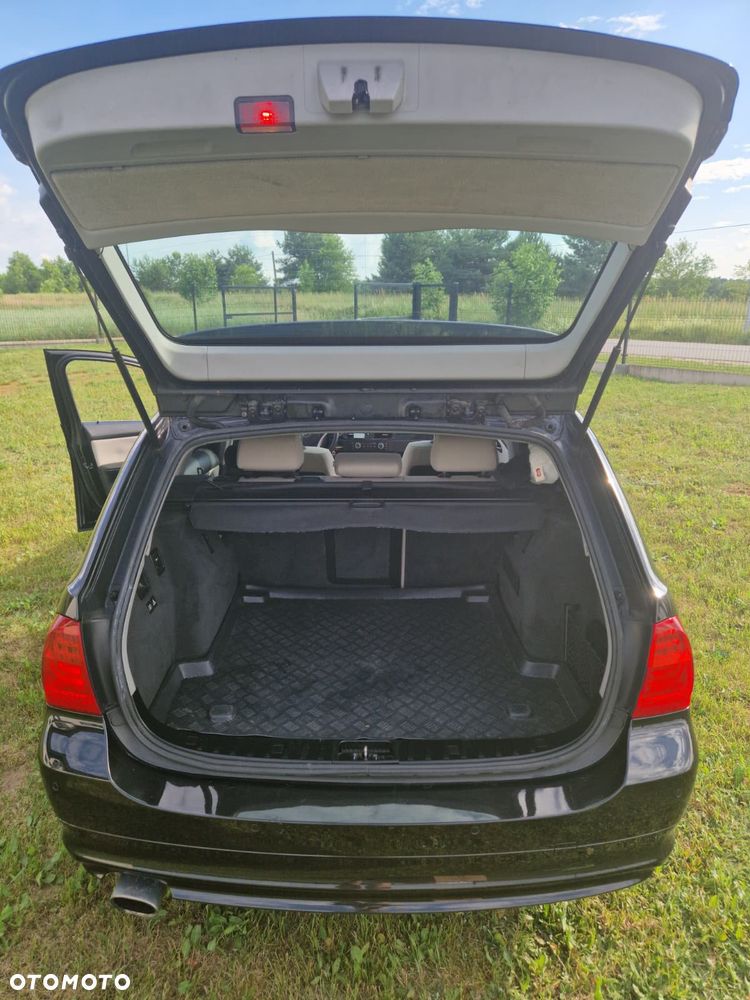 BMW Seria 3 320d - 13