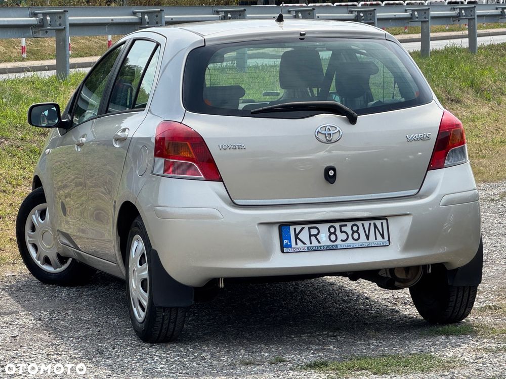 Toyota Yaris 1.33 Sol - 5
