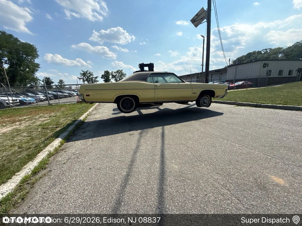 Mercury Marquis - 35