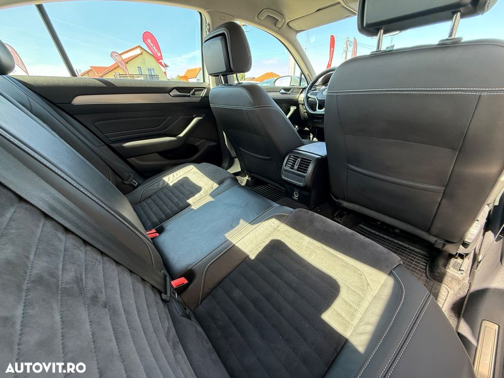 Volkswagen Passat 2.0 TDI DSG Highline - 17