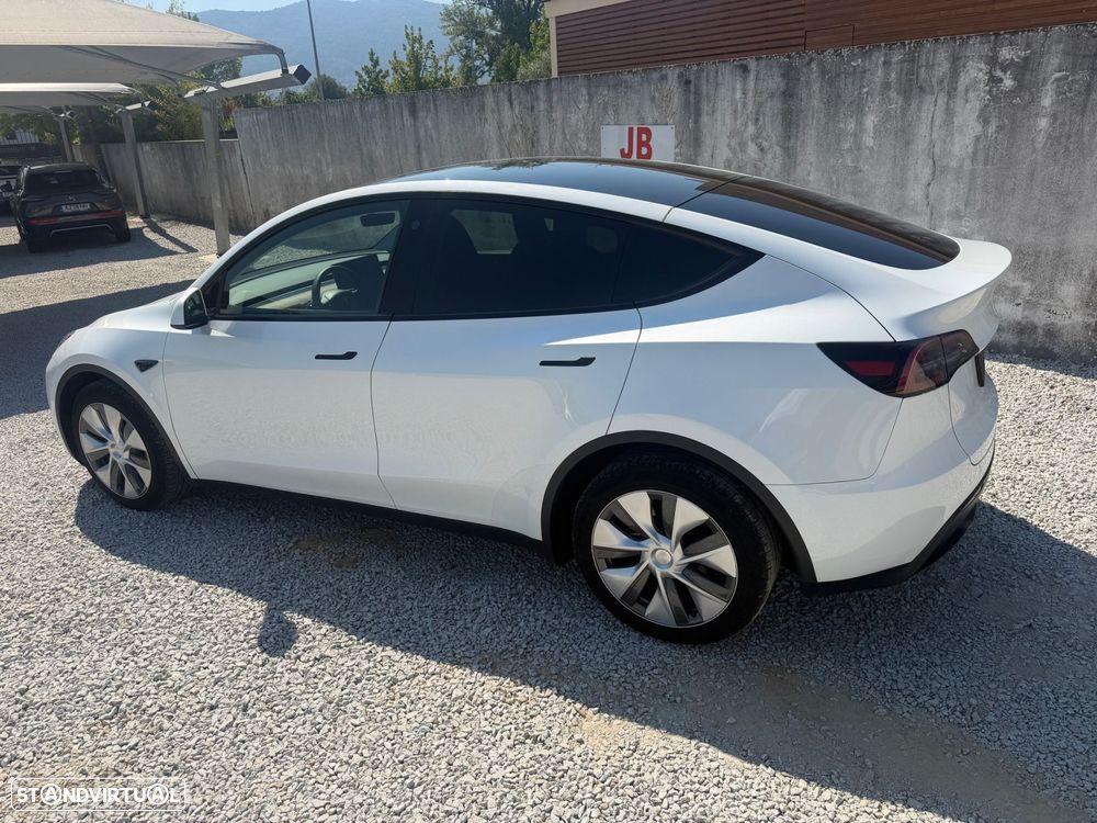Tesla Model Y Long Range Dual Motor AWD - 5