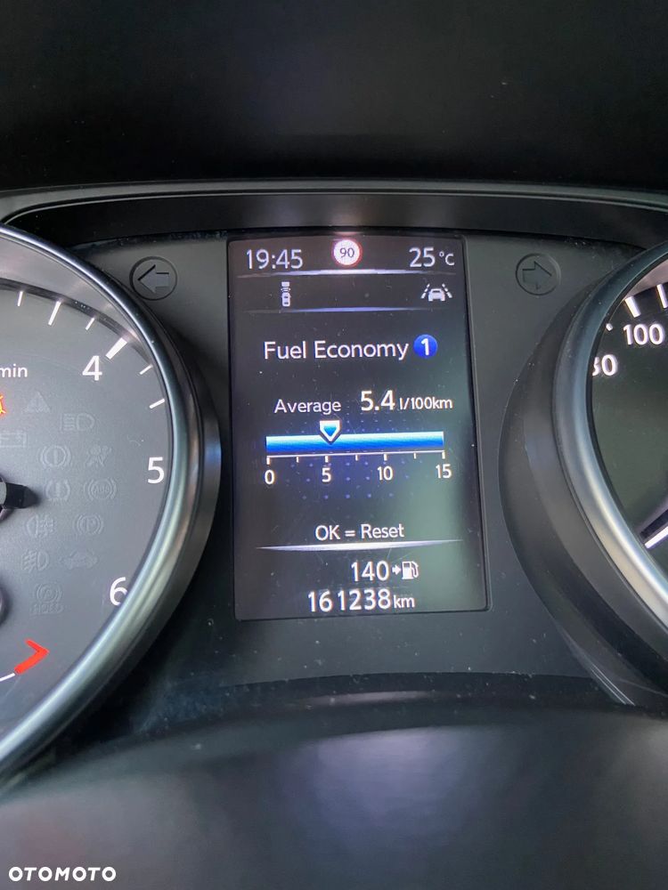 Nissan Qashqai 1.5 dCi N-Connecta EU6 - 16