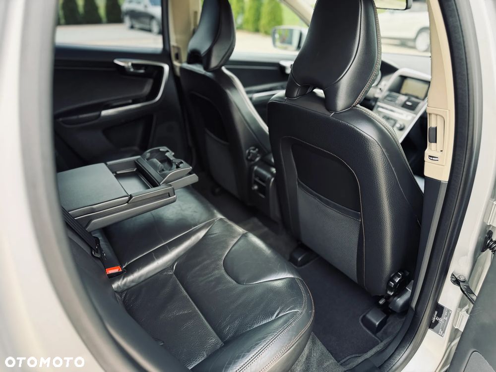 Volvo XC 60 D4 Summum - 19