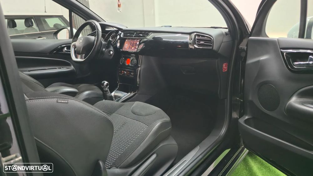 Citroën DS3 1.6 e-HDi So Chic - 12