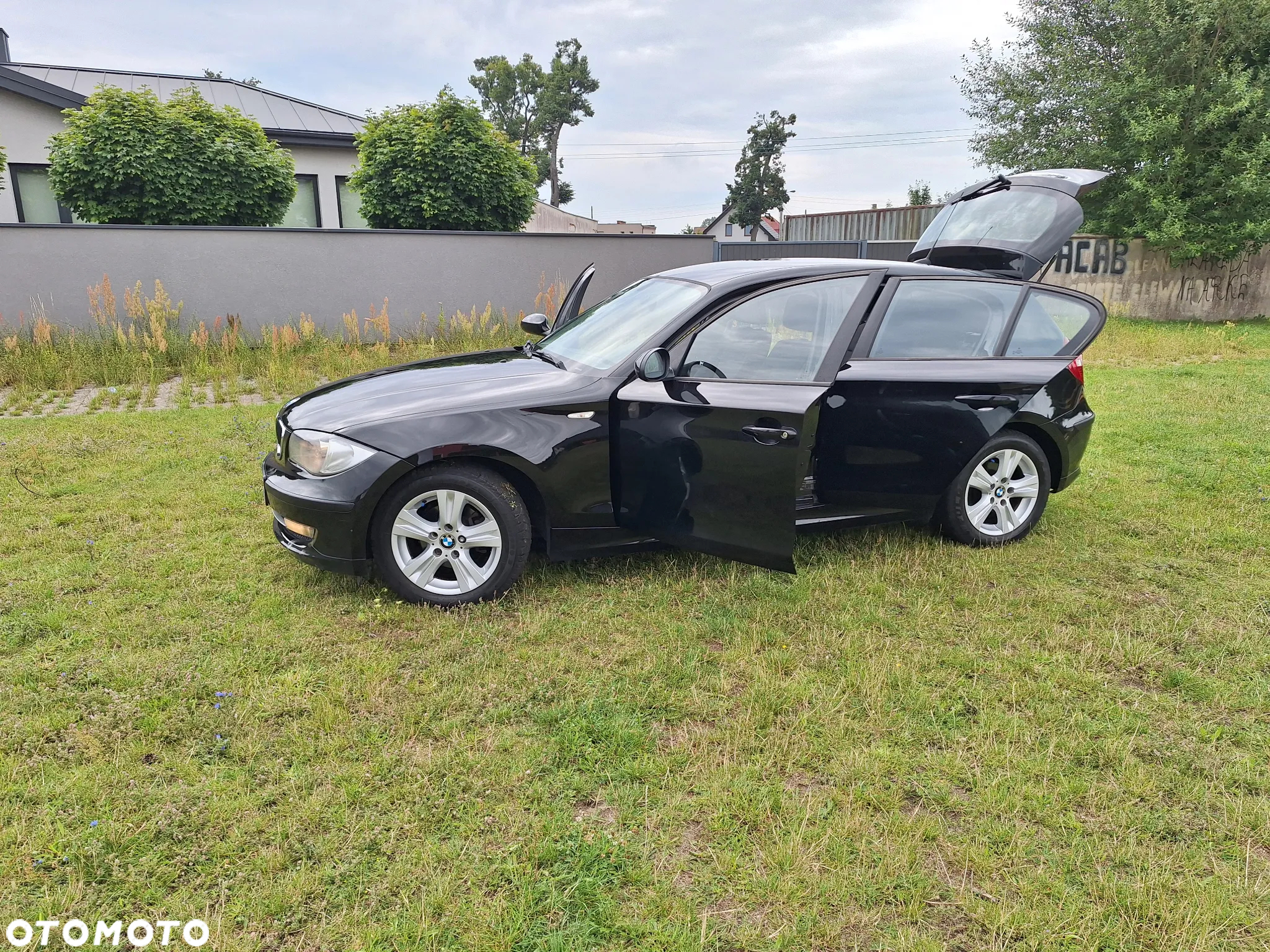 BMW Seria 1 116i - 26