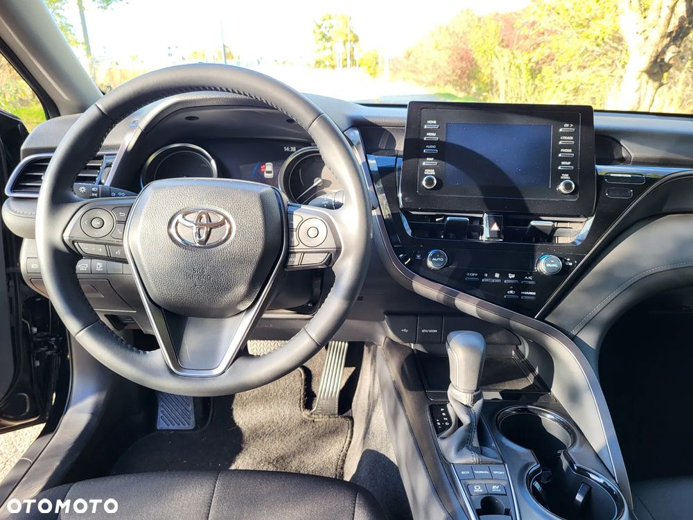 Toyota Camry 2.5 Hybrid Comfort CVT - 9