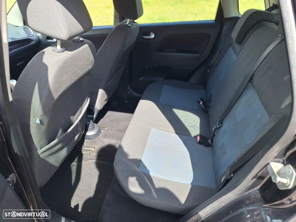 Ford Fiesta 1.4 TDCI Ghia - 4