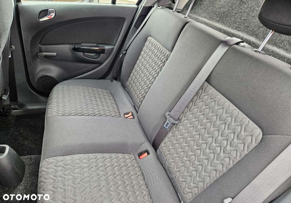 Opel Corsa - 25