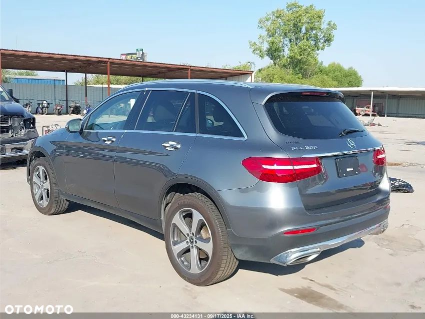 Mercedes-Benz GLC - 3