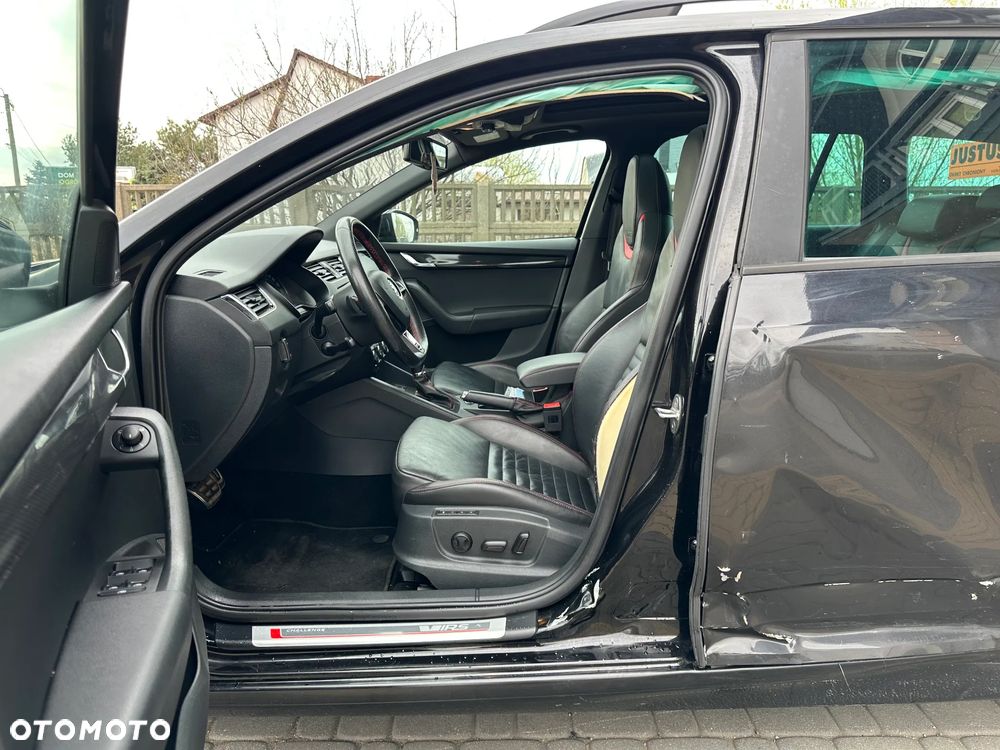 Skoda Octavia 2.0 TDI DSG RS - 21